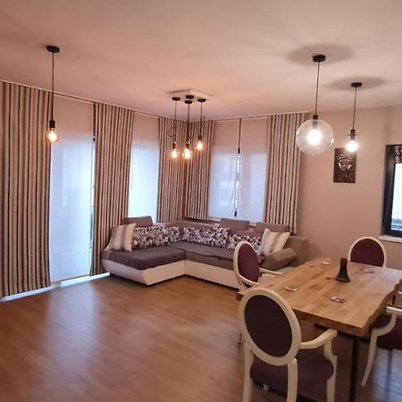 Tonitza Apartament Клуж-Напока Екстериор снимка